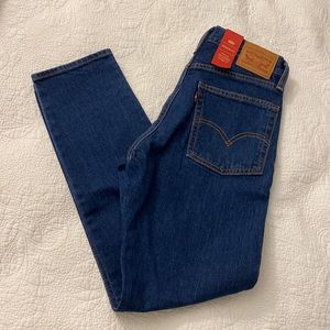 Levi’s straight leg jeans size 26